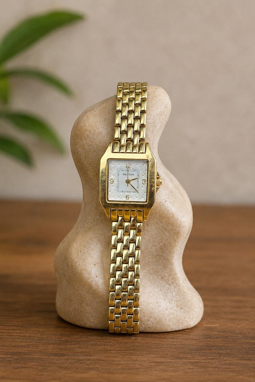 Vintage Waltham Ladies Gold Tone Watch Square Face Bracelet Quartz Retro Jewelry